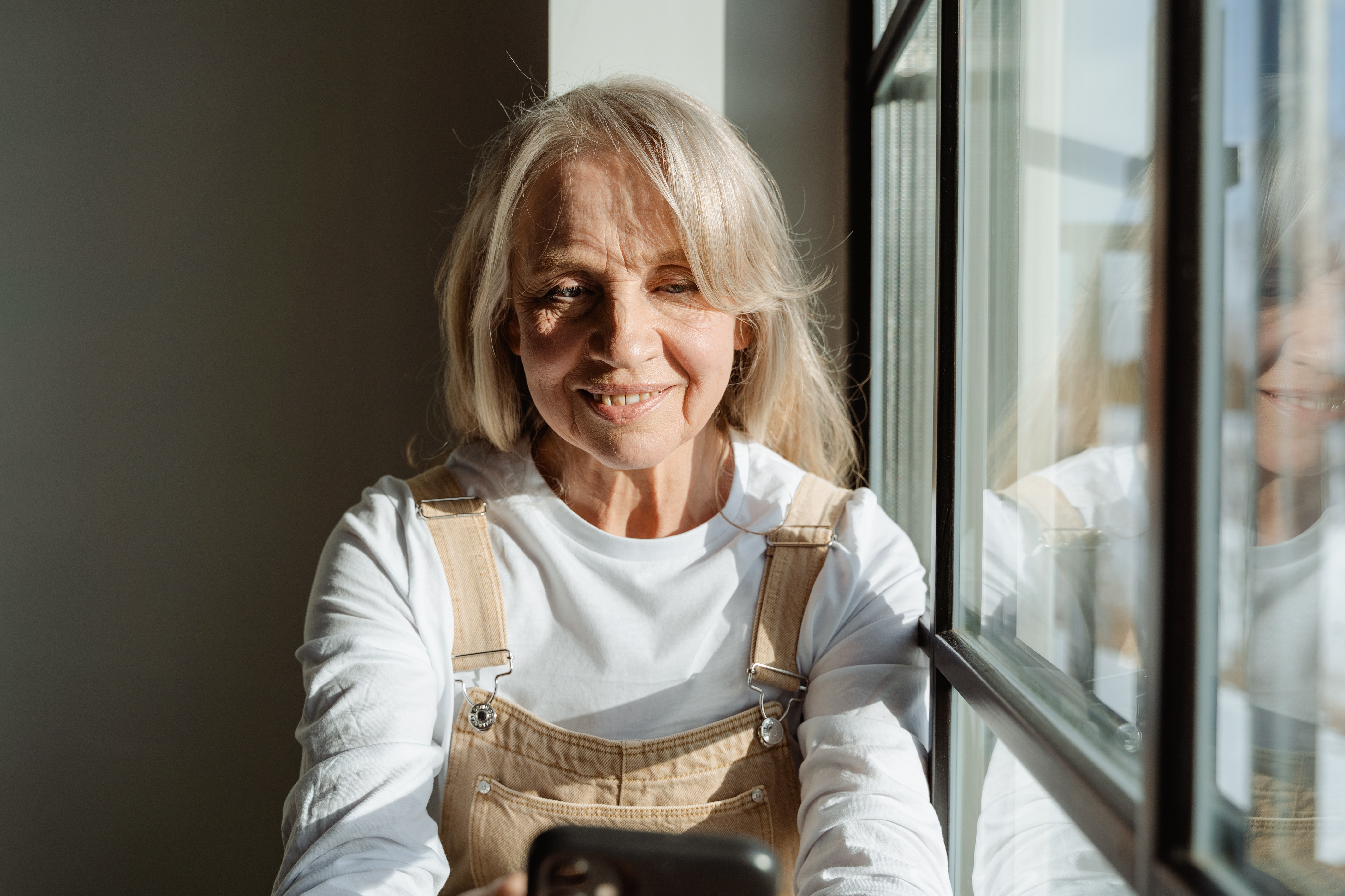 Atelier coloration, dans la nuance blond très clair, en septembre, près de Paris
